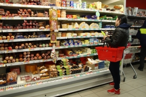 «Продуктовая корзина» в Омской области подорожала до 6420 рублей в месяц