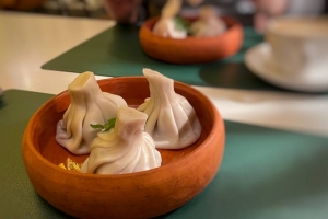 В центре Омска открылась новая хинкальная