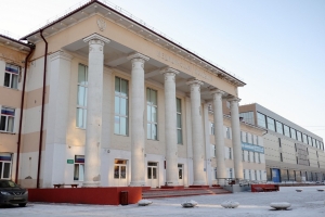 Почти 800 человек на место: сотни человек хотят попасть в Омске на самый дорогой - стоматологический - факультет медвуза