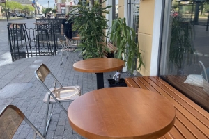 Омские кафе стали чаще открывать летние веранды, но среди миллионников их доля все равно самая маленькая 