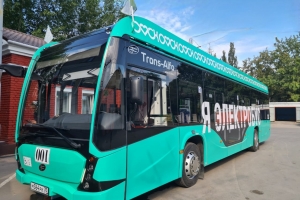 В Омске на одном из магистральных маршрутов запустили электробус
