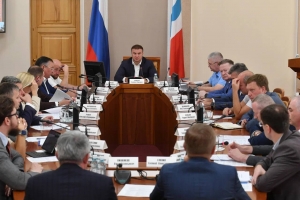 Губернатор Виталий Хоценко провел ежемесячный штаб по газификации Омской области