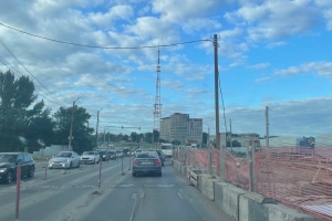 В Омске продлили сроки ремонта правой стороны моста у Телецентра