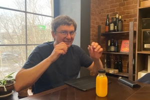 Предприниматель Шкуренко открыл винотеку в Новосибирске и объяснил, почему не будет делать этого в Омске