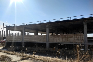 В Омске не удалось продать недостроенную гостиницу на берегу Иртыша