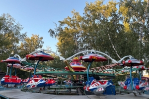 Омский парк перешел на осенний график работы аттракционов