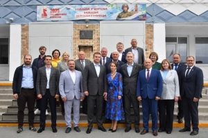 Виталий Хоценко открыл уникальные агротехнологические классы в Омской области