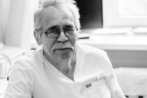 «Врач от бога»: скоропостижно умер известный омский гинеколог Шамиль Сабитов