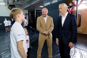 «Газпром нефть» активно участвует в развитии детско-юношеского спорта в регионах Сибири