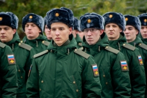 Госдума утвердила закон о круглогодичном призыве на военную службу