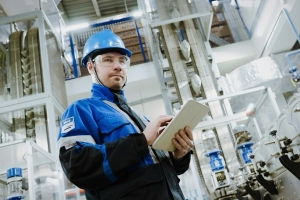 «Газпром нефть» первой в России начала выпуск синтетических моторных масел из отечественных компонентов