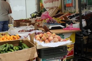 Появятся фудкорты и крупные сети: В мэрии рассказали, как обновят омские рынки