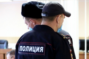 В Омской области сотрудница ПВЗ забирала вещи из посылок и отправляла пустые коробки