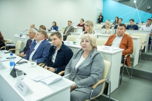 Депутаты областного Заксобрания обсудили на комитете вопросы образования