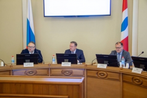 Депутаты омского Заксобрания обсудили важные вопросы на комитете по законодательству