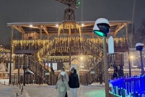 В Омске сегодня открывается бесплатный зимний кинотеатр под открытым небом