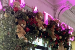 На Любинском в центре Омска закрывается крупный магазин одежды