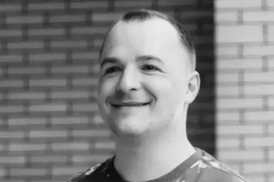 «Окончил колледж с красным дипломом и был яркой звездой курса»: на СВО погиб режиссер из Омска