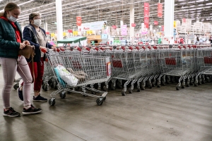 Омичи за 11 месяцев потратили за покупки более 500 миллиардов рублей