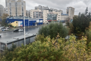 В Омске продают участок у ДК «Сибиряк», где собирались построить 13-этажный развлекательный центр