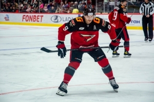 Омский «Авангард» с крупным счетом проиграл на выезде «Автомобилисту»