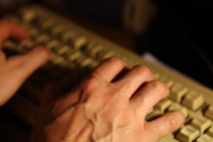 Роскомнадзор предупредил о фейковых письмах с запретом VPN на рабочих местах