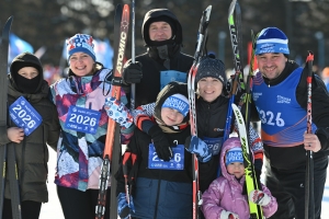 Специалисты «Газпромнефть-СМ» в Омске приняли участие в крупнейшей лыжной гонке