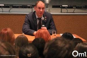 Омский филиал РАНХиГС посетил Герой России Дмитрий Перминов

