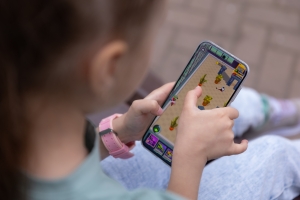 Как семейные правила и настройки смартфона влияют на безопасность детей