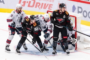 Омский «Авангард» выиграл первый матч в плей-офф (ФОТО)