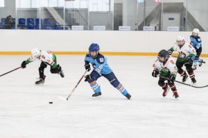 Юные хоккеисты Омска поборолись за «Золотую шайбу»