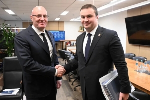 Чернышенко и Хоценко обсудили развитие Омской области: образование, спорт и туризм