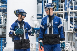 Новые высоты: «Газпром нефть» превысила исторический показатель по переработке нефти