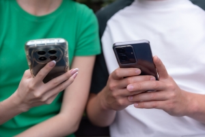 Омские школьники готовятся к экзаменам онлайн и вместе с ИИ