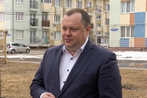 Депутат Вячеслав Васильев помог сохранить поликлиники в Рябиновке