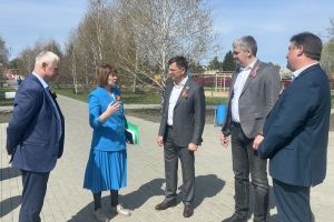 Депутат Госдумы от «Единой России» Игорь Антропенко посетил Крутинский район