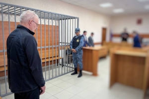 Экс-директор омского интерната Башуров дал показания против бывшей чиновницы минтруда по делу о взятке