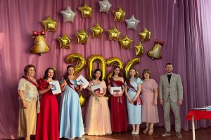 В Омске прошли торжественные выпускные вечера