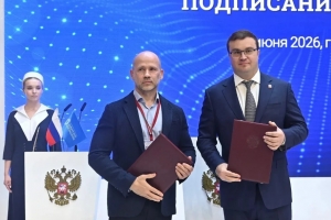 Губернатор Хоценко анонсировал строительство спортивного центра с падел‑кортами в Омске