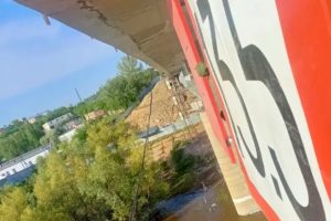 Прокуратура добилась от «СтройТраста» установки навигационных знаков на мосту у Телецентра