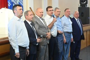 Депутаты в деле: итоги недели - помощь жителям, ремонт соцобъектов и благоустройство