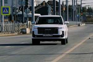 JAECOO J6 в Омске: премиальный характер и внедорожные привычки по доступной цене