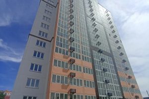 В центре Омска построили 17-этажную высотку, где только однокомнатные квартиры