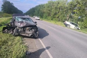 На омской трассе водитель погиб в тройном ДТП