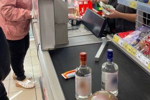 В Омской области не стали ограничивать продажу алкоголя 1 сентября