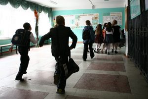 Первоклассники без «домашки», новый курс по ИИ: министр Степанова рассказала о нововведениях в омских школах