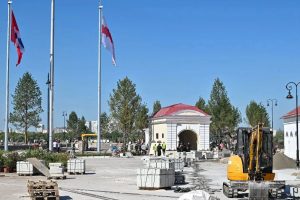 От фонтана до катка: как преображается набережная у Омской крепости