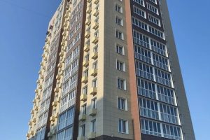 На Левобережье Омска сдали 17-этажный дом: большая часть квартир там однокомнатные