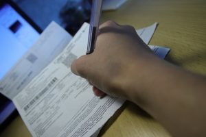 В следующем году квитанции за ЖКУ россиянам будут отправлять через Госуслуги 