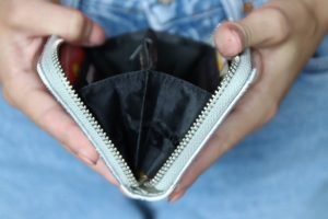 Омичка отдала 24 тысячи рублей за несуществующие туфли
